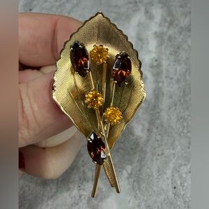 Vintage Leaf Brooch Root Beer Amber Color Crystal Gold Tone Jewelry